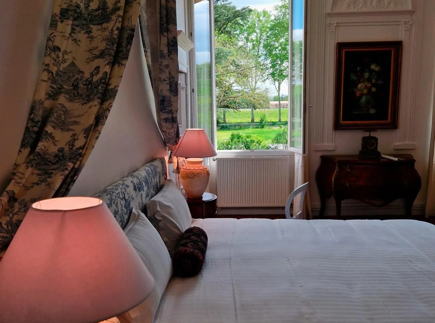 Le Manoir De Lisle Hotel